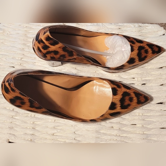 Shoes - Picture 4 of 5